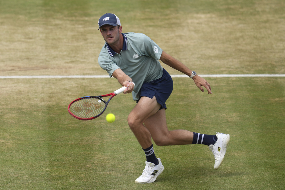 与斯特拉斯 与斯特拉斯