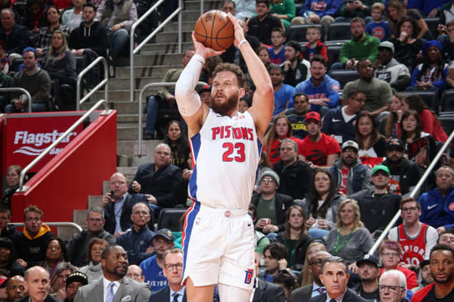 对核心持球 对核心持球