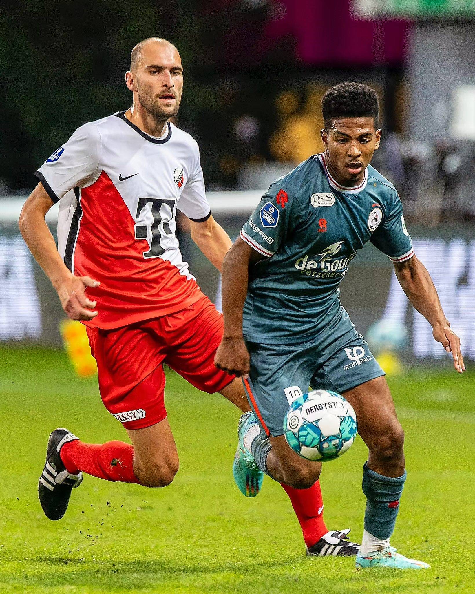 第10人撑 第10人撑