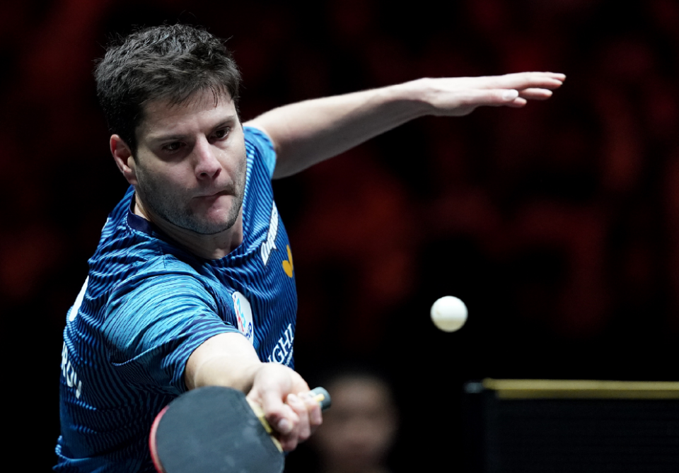 在强弱持牌 在强弱持牌